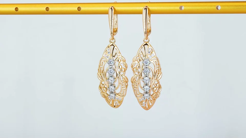 Ziraklar bijuteriya 18 karat pushti tilla yugurtirilgan oq tosh bilan, rasm 4