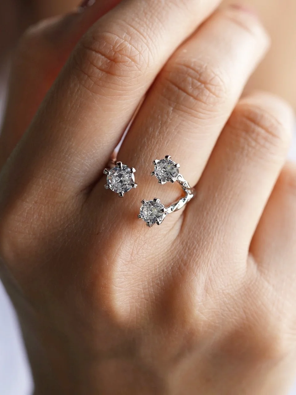 Кольцо бижутерия с фианитом, позолота белым золотом 18К, фото 2
