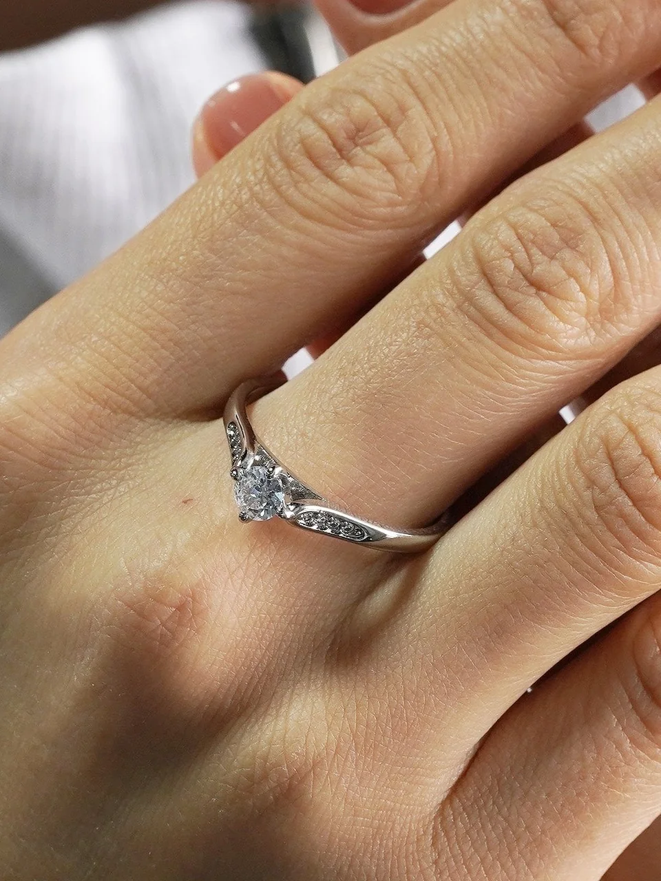 Кольцо бижутерия с фианитом, позолота белым золотом 18K, фото 2