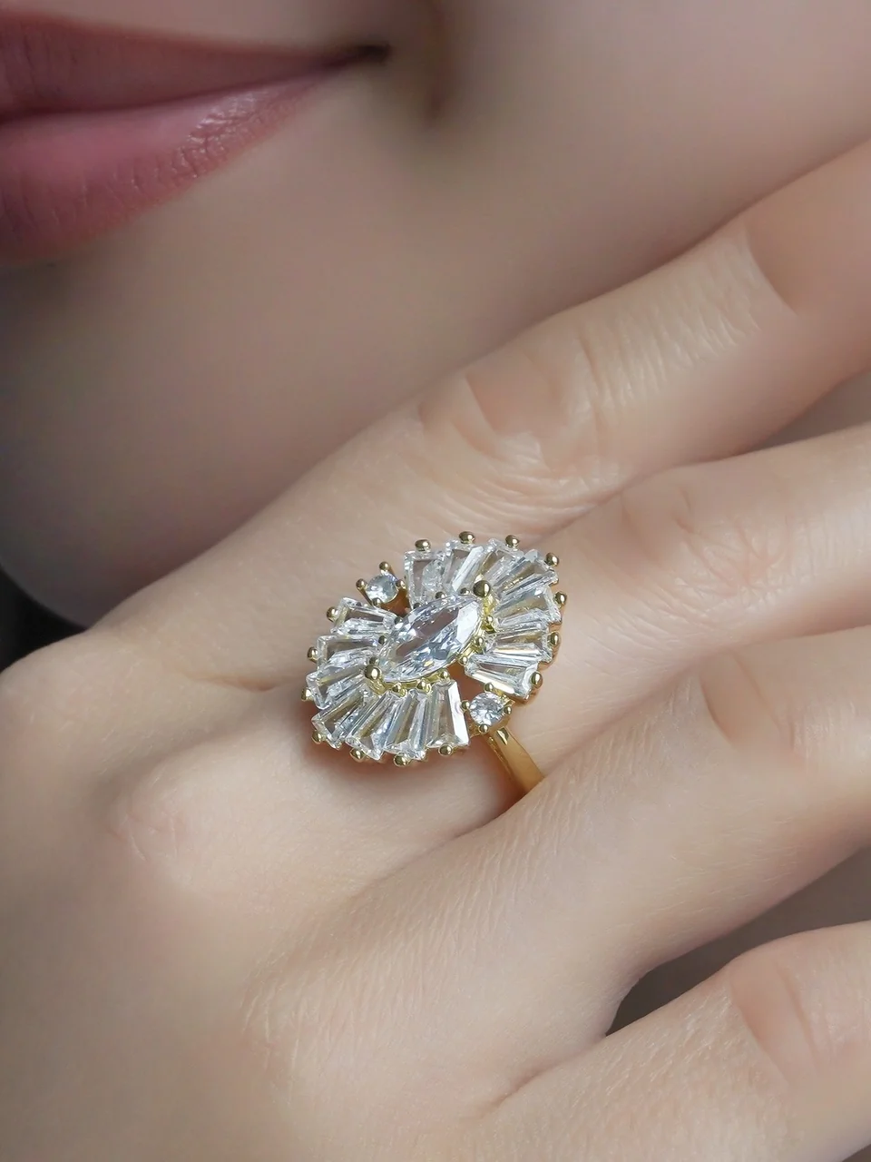 Кольцо бижутерия с фианитом, позолота 18K, фото 4