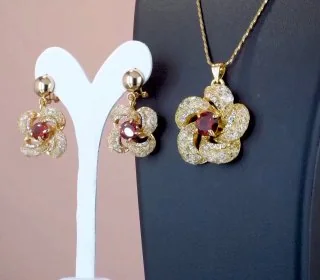 Komplekt bijuteriya tilla yugurtirilgan 18 karat qizil kristall, rasm 3