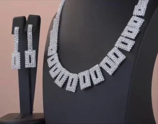 Komplekt bijuteriya Oq tilla yugurtirilgan 18 karat Kristall, rasm 2