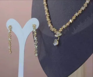 Набор бижутерия с кристаллом, позолота 18K желтого цвета