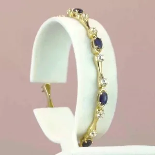 Bilaguzuk Kumush 925 Kataragama Sapfiri Oq Topaz (tilla yugurtirilgan)
